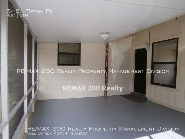 Building Photo - 4/2 Home in Englewood Park