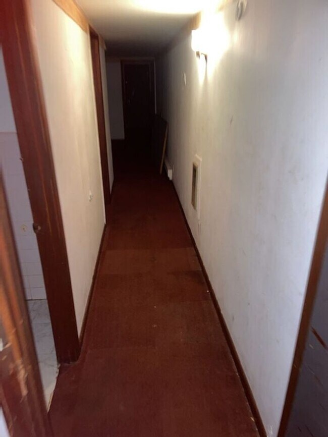 Foto del edificio - 302 N Spring St