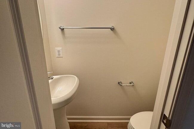 Building Photo - 2543 Westwind Blvd