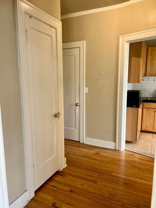 Building Photo - Classic Living at the Novell! Close to UW ...