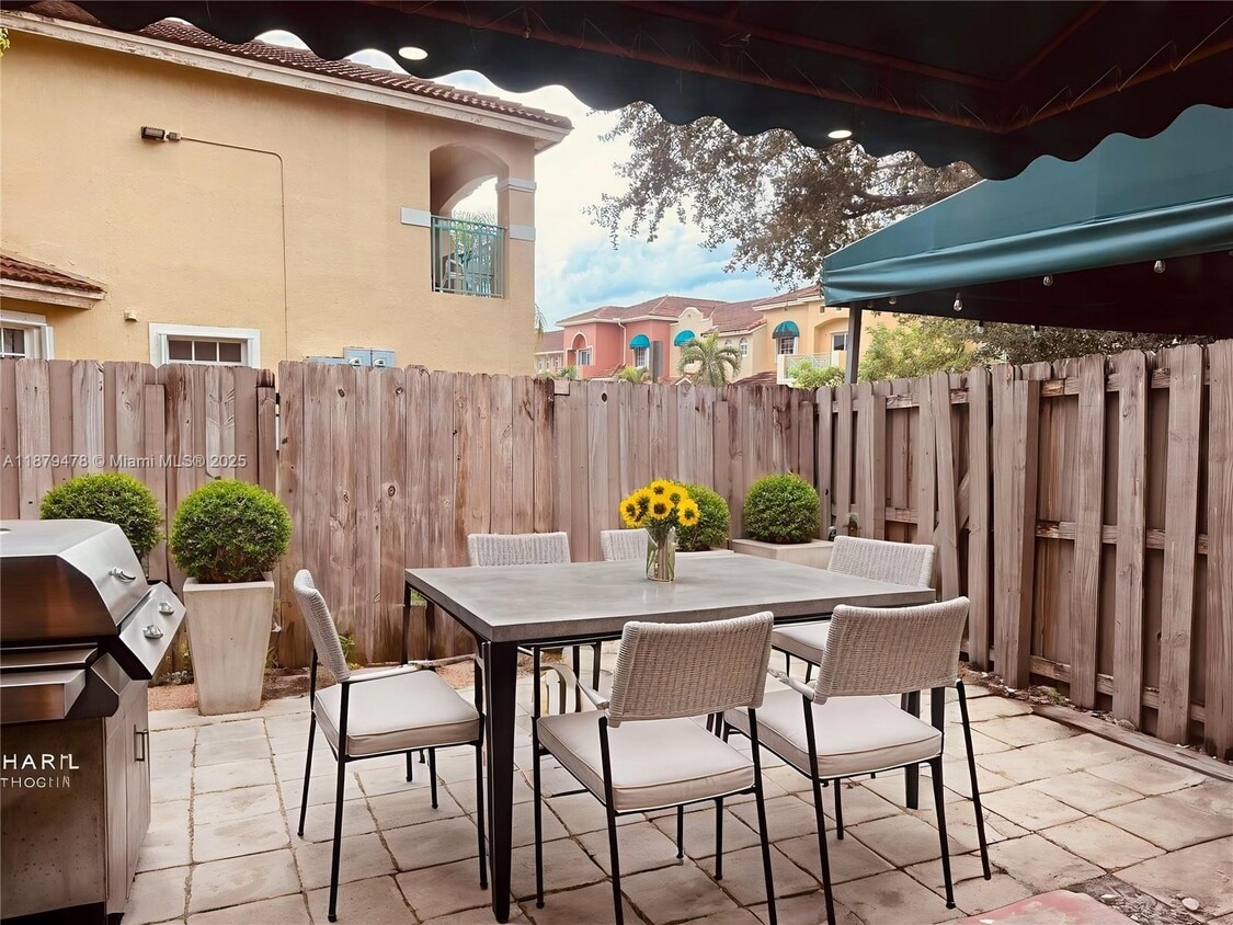 Foto principal - 7005 NW 173rd Dr