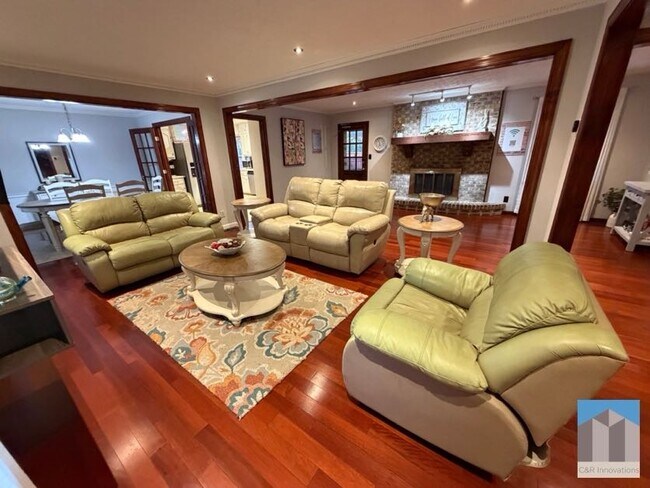 Building Photo - 1732 Eldonlas Ct