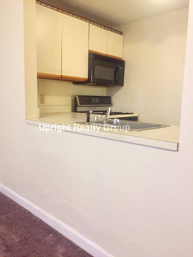 Foto del edificio - 71-73 Washington St. Unit 204J