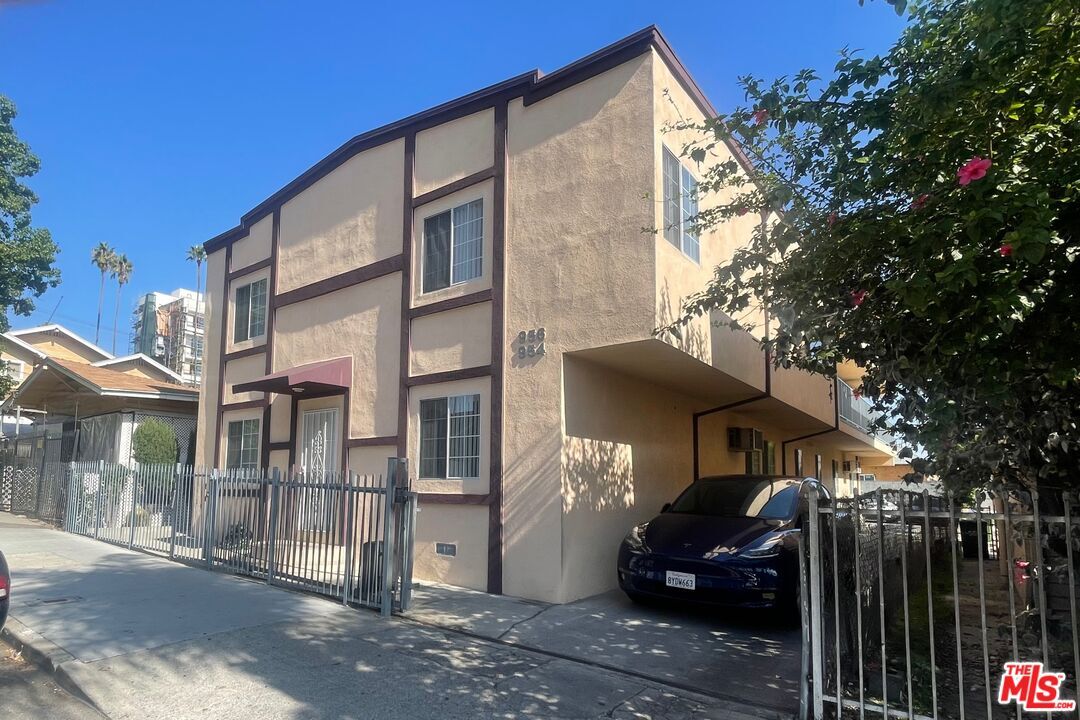 Foto principal - 954 Fedora St