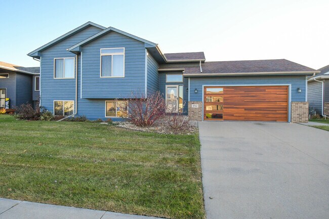 Foto del edificio - 5512 South Culbert Avenue