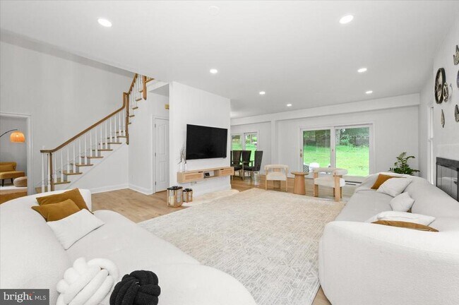 Foto del edificio - 8225 Hawkins Creamery Rd