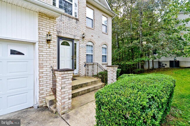 Foto del edificio - 7203 Webster Turn