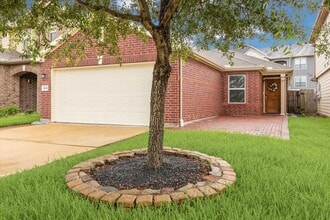 Building Photo - 16343 Oakside Hollow Ln