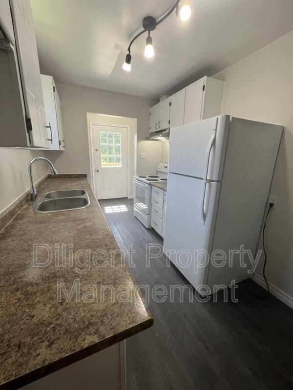 Building Photo - 238 Spencleys Ln