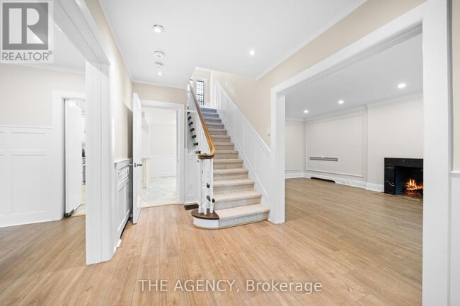 Photo du bâtiment - 44 Elderwood Dr