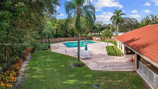 Foto del edificio - 3150 Leewood Terrace