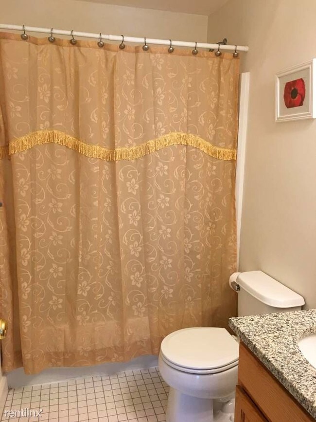 Building Photo - 50 Adams St