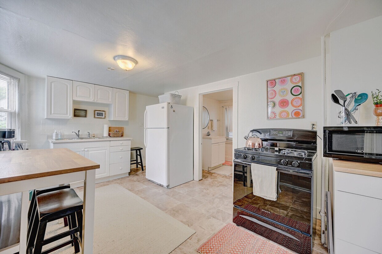 Primary Photo - 1756 N Arlington Plz