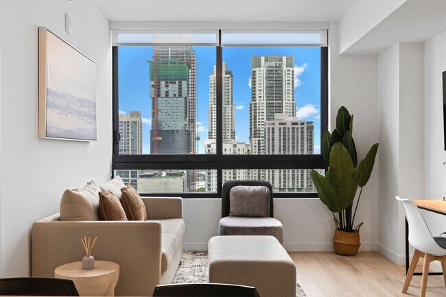 Foto del edificio - 225 N Miami Ave