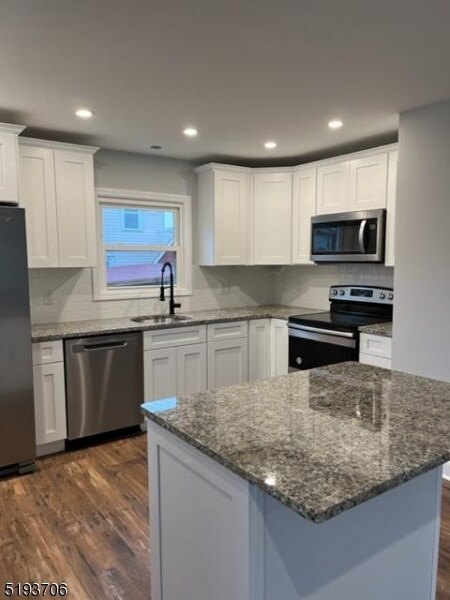 Foto del edificio - 55 Stevens Ave