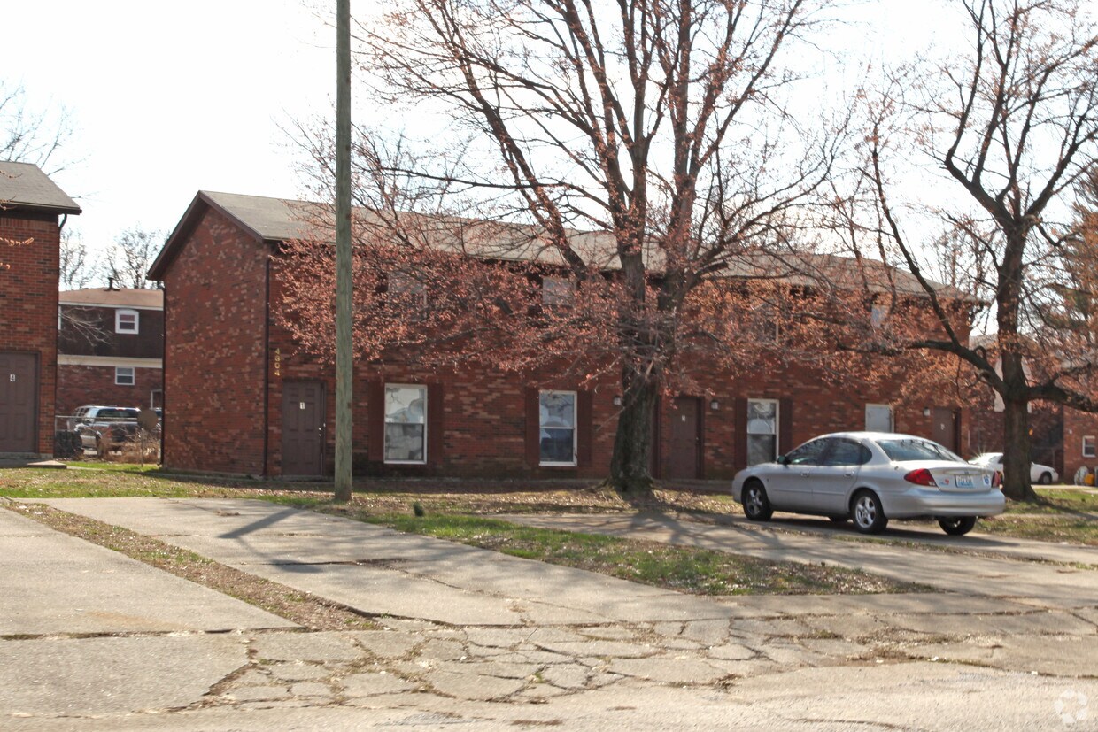 Foto del edificio - 4304 Norfolk Dr