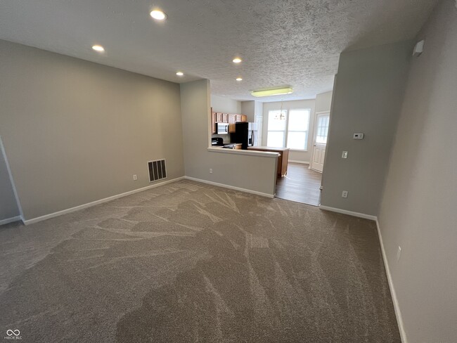 Building Photo - 8428 Clayhurst Dr