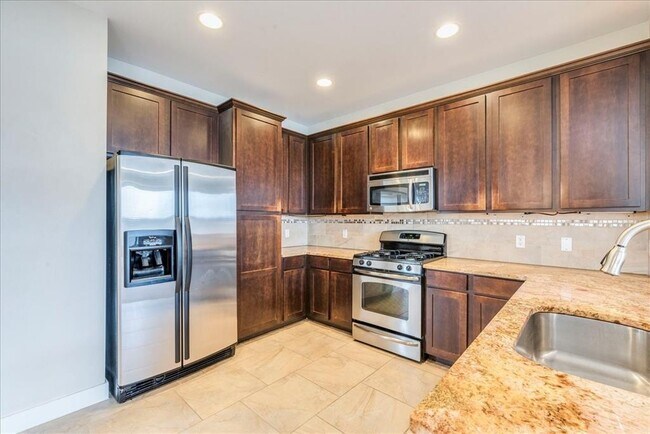 Foto del edificio - 2608 E 6th St