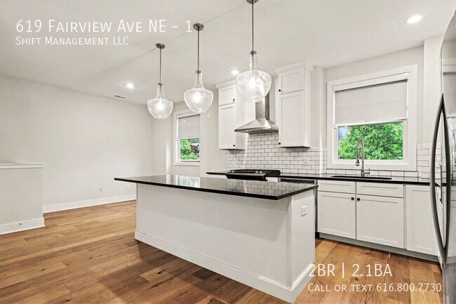 Foto del edificio - 619 Fairview Ave NE