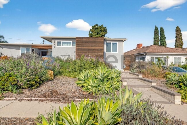 Building Photo - Unit 1/2