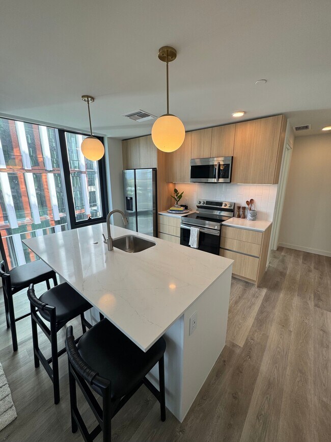 Foto del edificio - 144 NW 32nd St