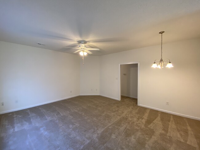Building Photo - 1420 Ripley Woods St