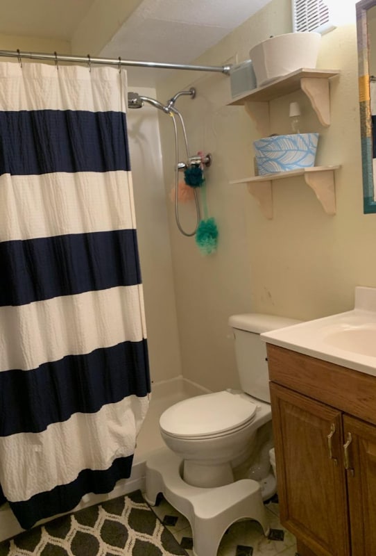 Building Photo - 825 Gallup Rd