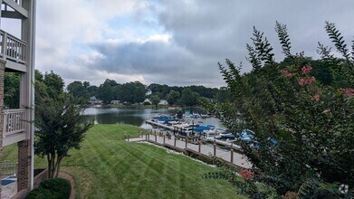 Building Photo - 107 Pier 33 Dr