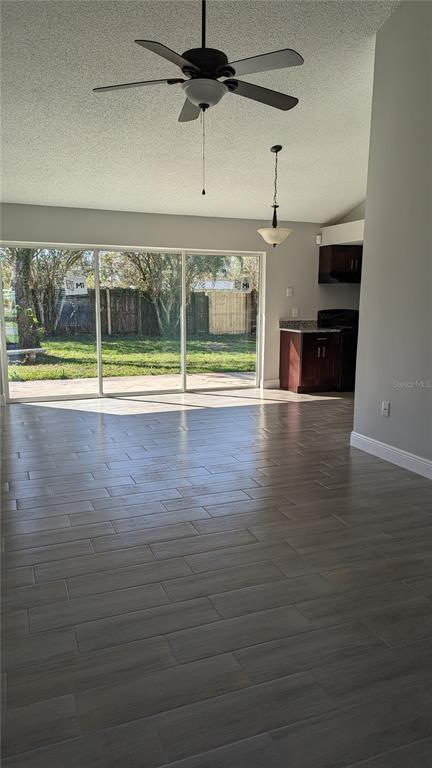 Foto del edificio - 8154 Britt Dr