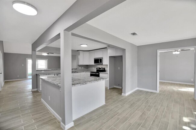 Building Photo - 1505 New Orleans St