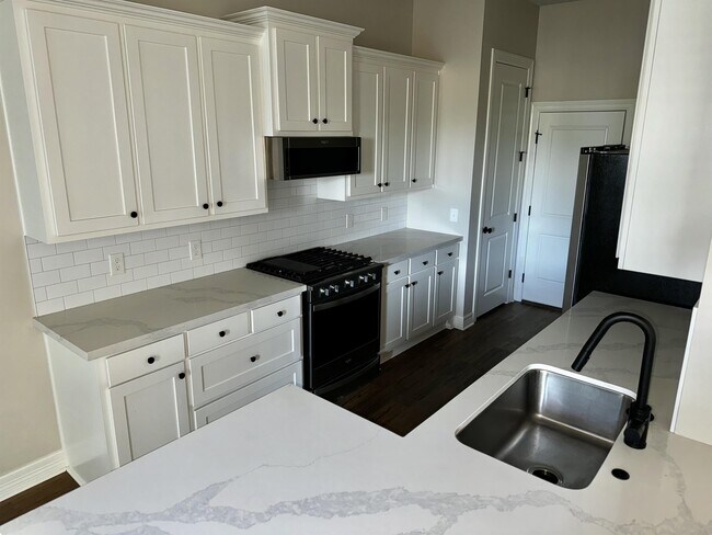 Foto del edificio - 5100 Westgate Ln