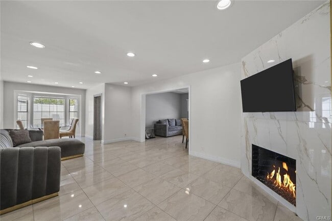 Building Photo - 12628 Stagg St