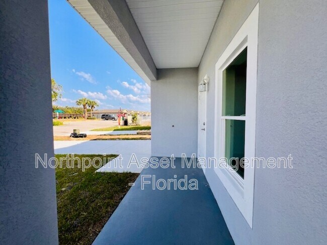Building Photo - 1487 Las Villas Blvd
