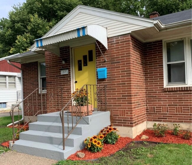 Building Photo - 1071 Kaufmann Ave