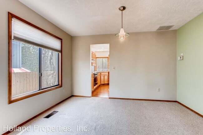 Building Photo - 3 br, 2.5 bath House - 5817 NW 178th Ave
