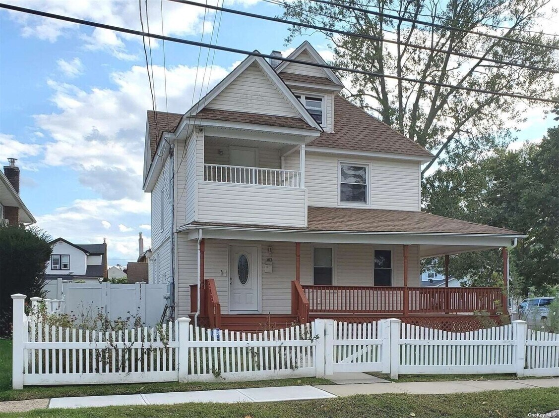 Foto principal - 107 Craig Ave