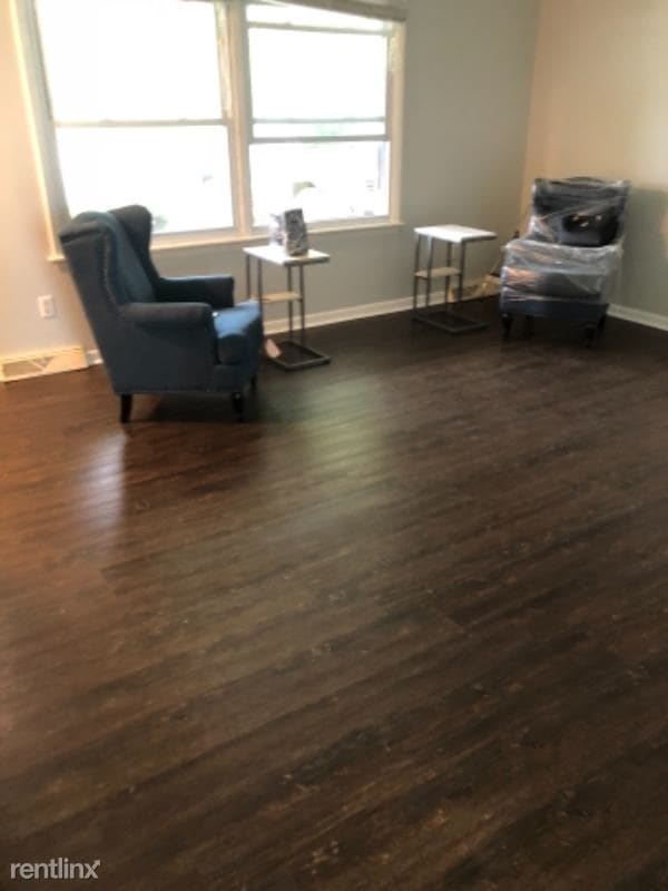 Primary Photo - 3 br, 1.5 bath Apartment - 5482 colony dr n