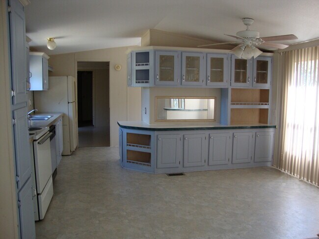 Foto del edificio - 214 Bluebonnet Dr