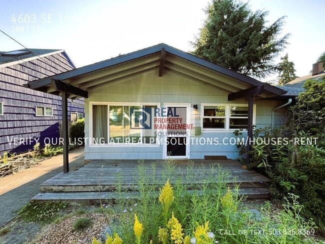 Building Photo - 4603 SE 34th Ave
