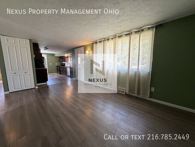 Foto del edificio - 6475 Sandfield Dr