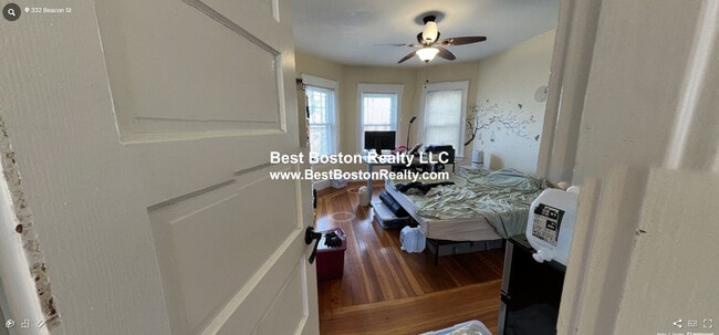 Building Photo - 332 Beacon St