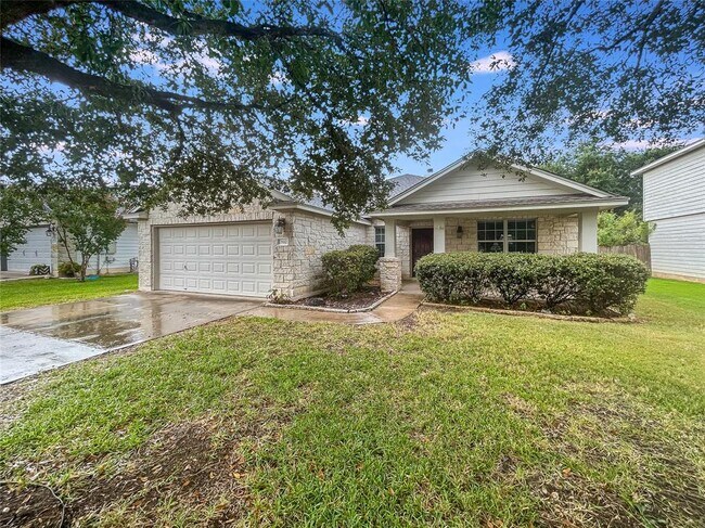 Foto del edificio - 7810 Squirrel Hollow Dr