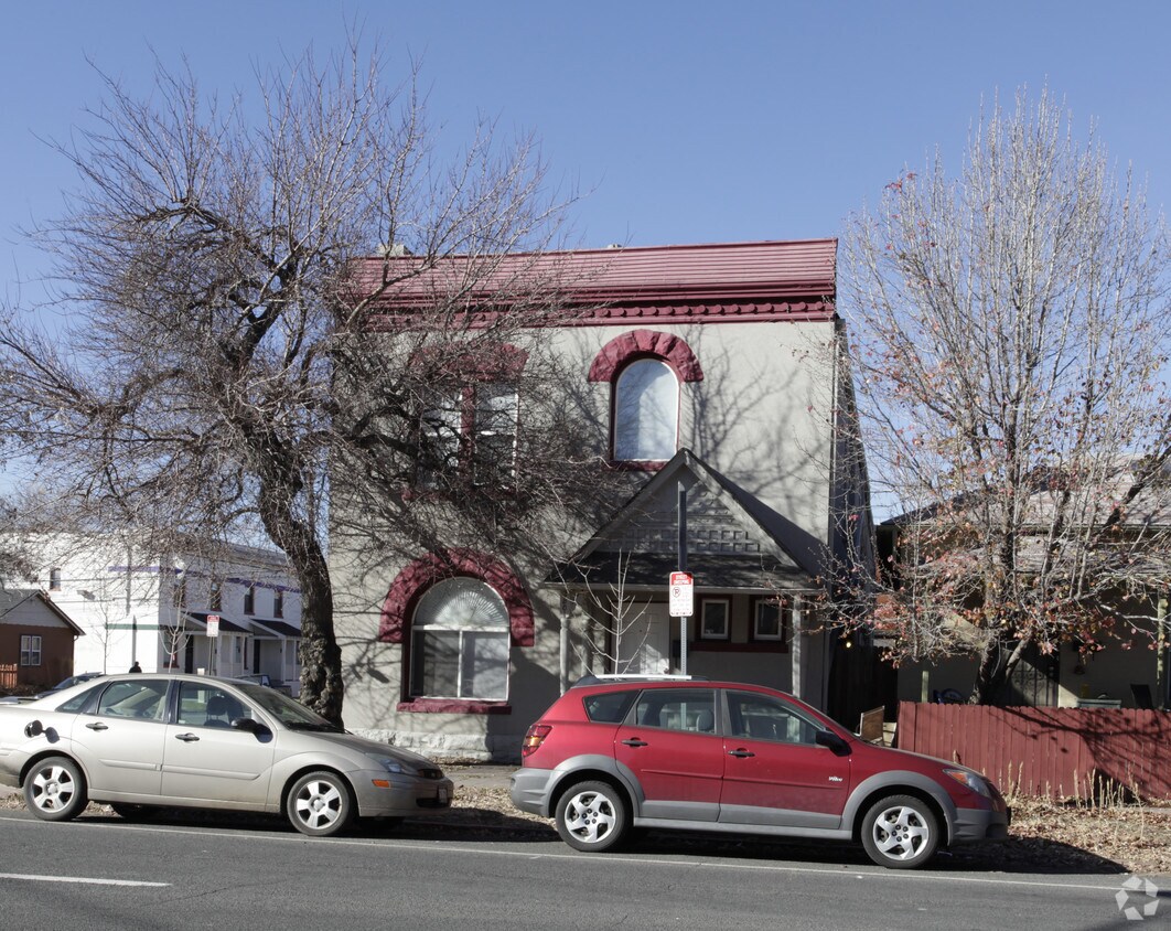 Building Photo - 2801 Stout St