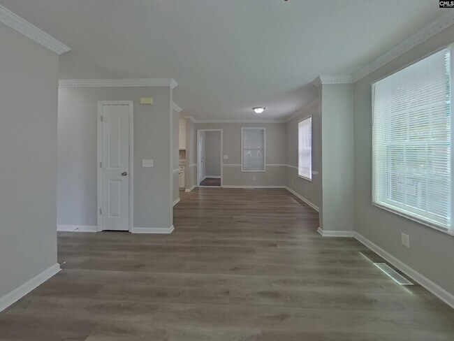 Foto del edificio - 337 Montclaire Ln