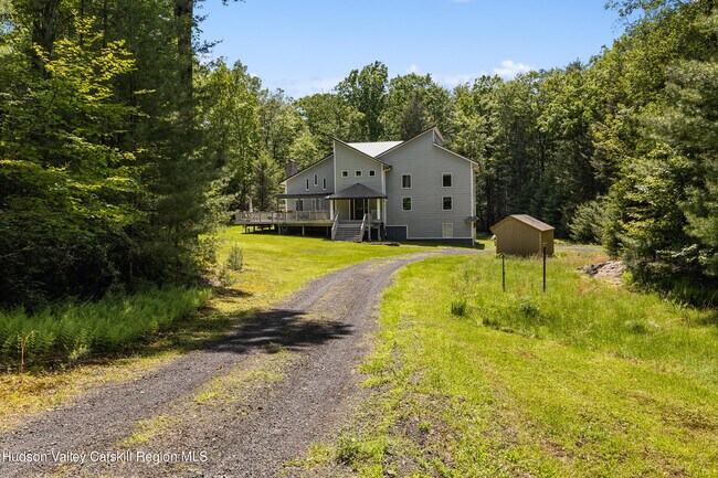 Building Photo - 269 Brown Rd