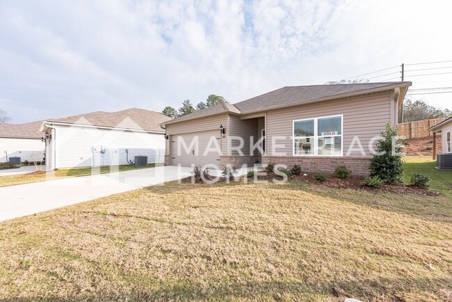 Building Photo - 4601 Smithfield Ln
