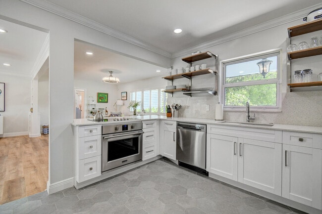 Building Photo - 309 Rilyn Dr