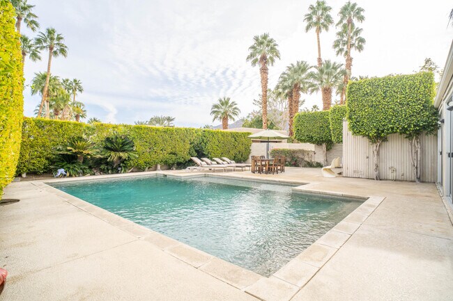 Building Photo - 75810 Altamira Dr