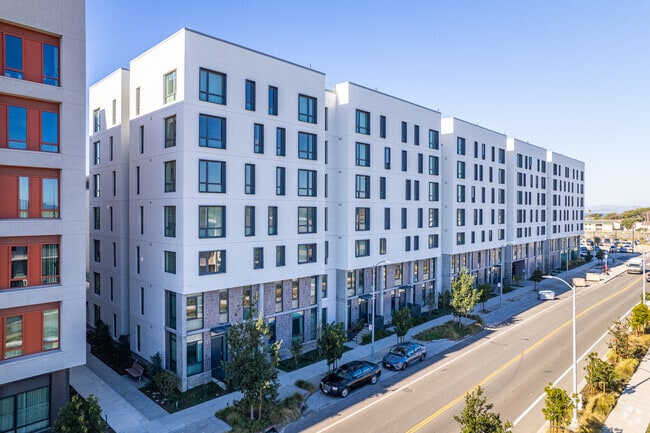 Alt. Exterior - Star View Court