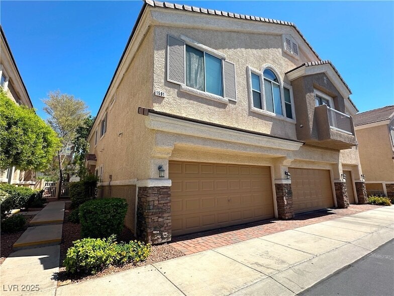 Foto principal - 1591 Buffalo Brubaker Ln